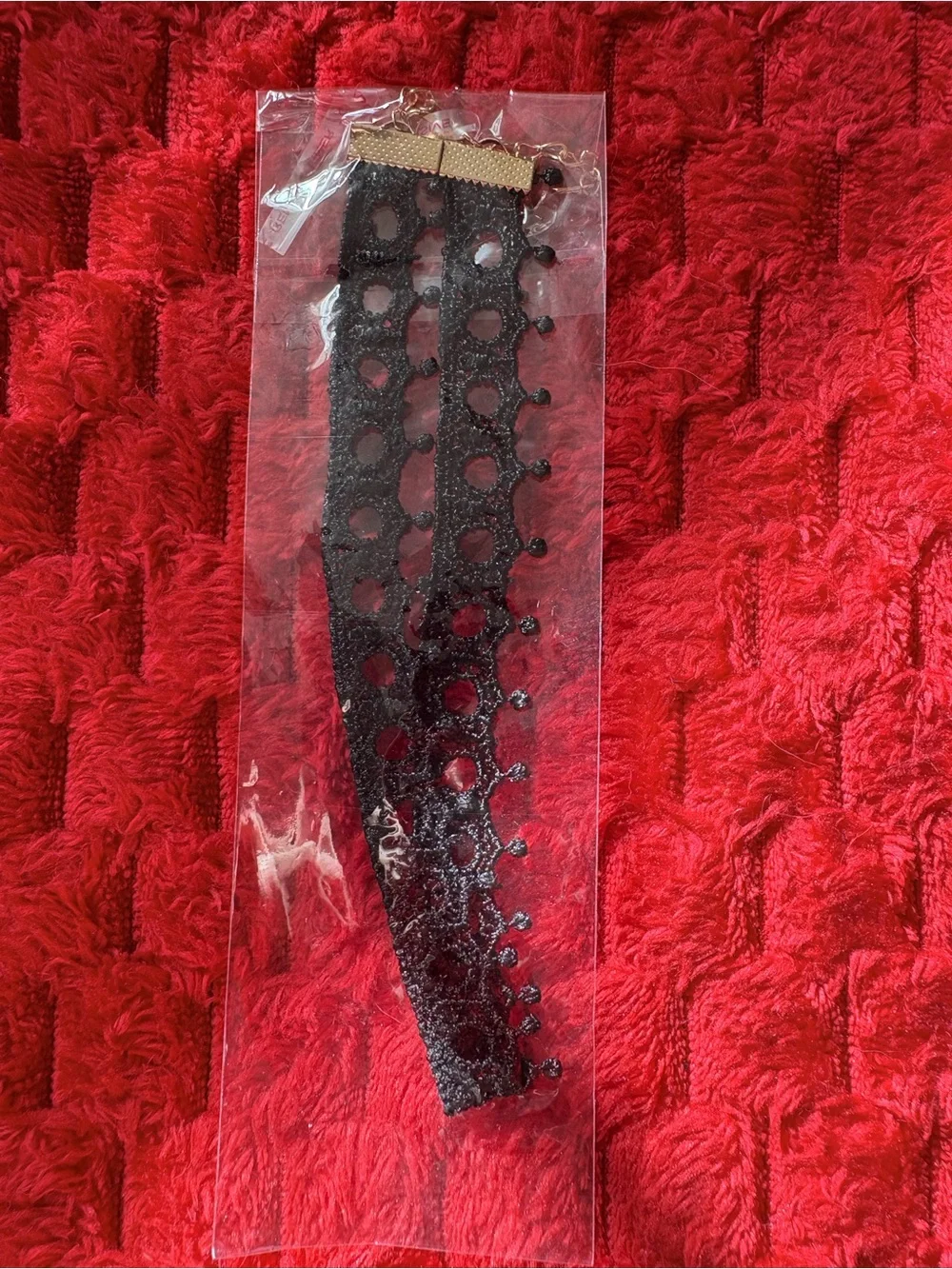 🖤 Elegant Black Lace Choker Necklace - Picture 4 of 4